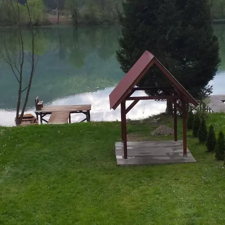 Kuca-zvornicko Jezero * Mali Zvornik