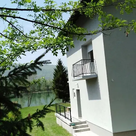 Holiday home Kuca-zvornicko Jezero